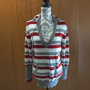 Striped V-Neck Pullover Sweater in Red, Gray & White